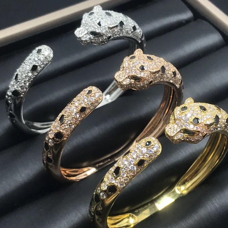 Classic full diamond bracelet-CY streetwear outfit product