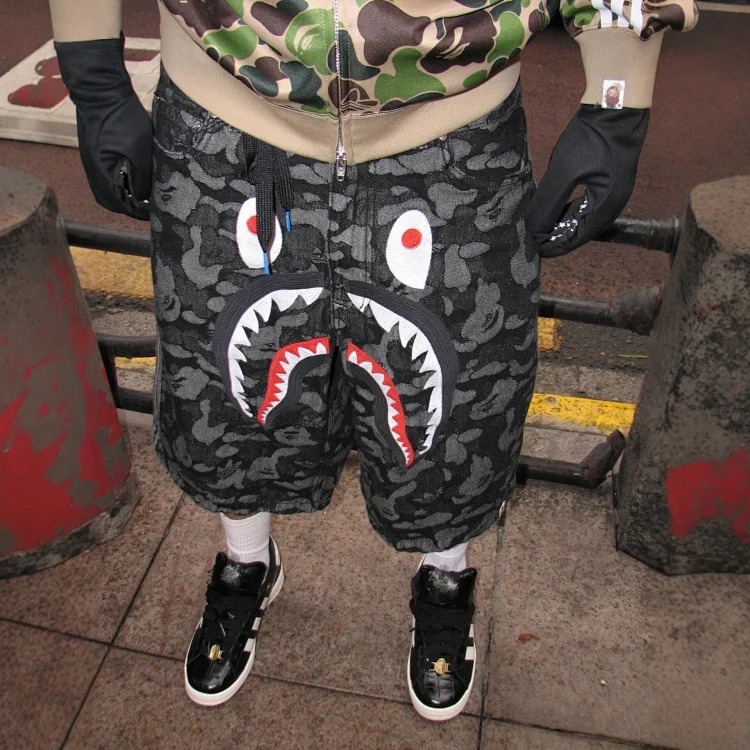 High insbape co-branded shark print denim shorts, summer loose, casual and trendy streetwear outfit product