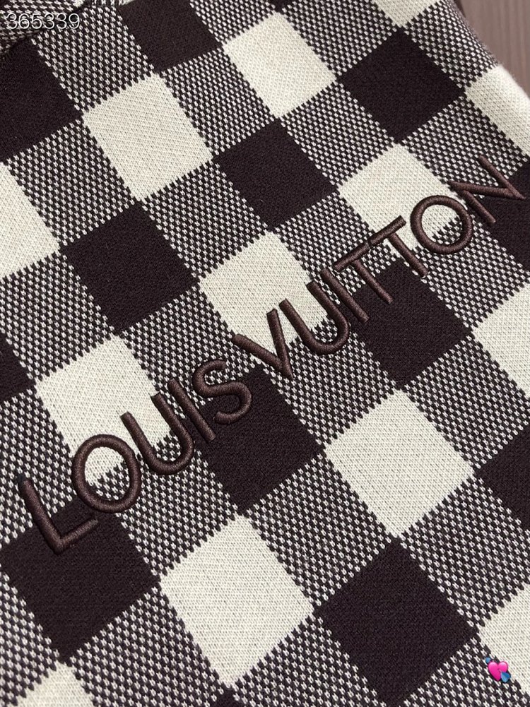 Louis Vuitton2026 New Men's Fashion Casual Letter Embroidery Color blocked Grid Knitted Hoodie | Outfitreps Spreadsheet