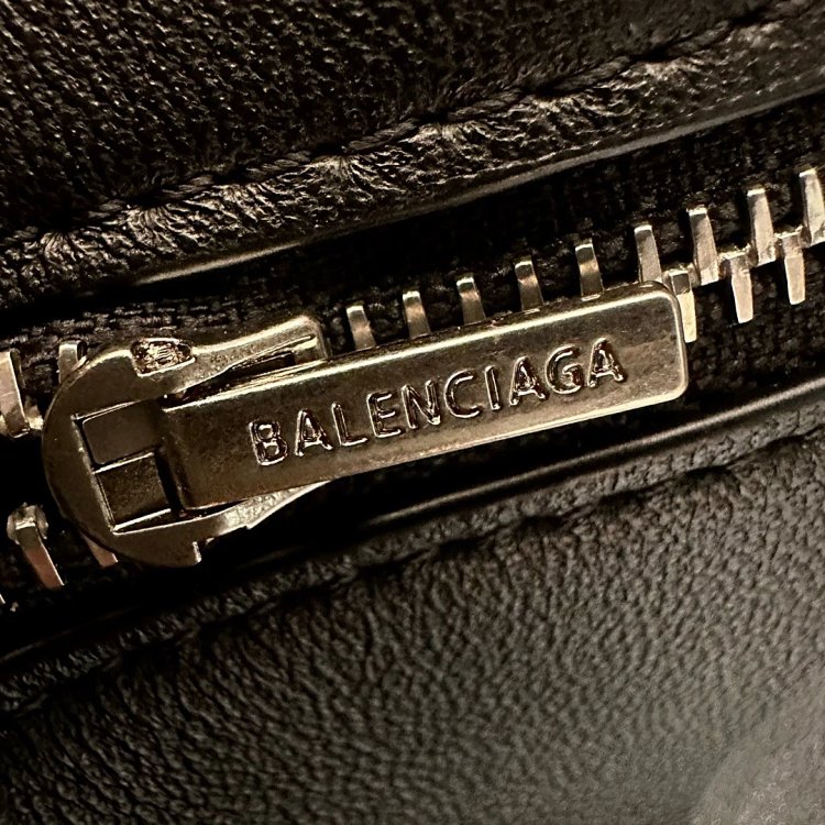 Balenciaga women's bag Rodeo calf leather handbag Kelly bag Postman bag Single shoulder armpit b | Outfitreps Spreadsheet