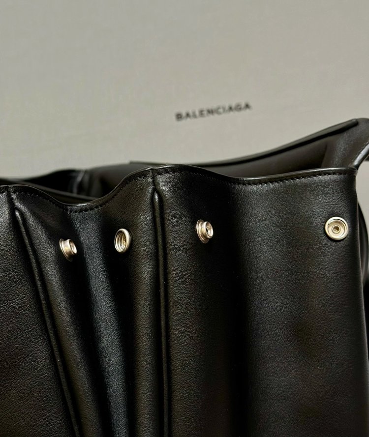 Balenciaga women's bag Rodeo calf leather handbag Kelly bag Postman bag Single shoulder armpit b | Outfitreps Spreadsheet