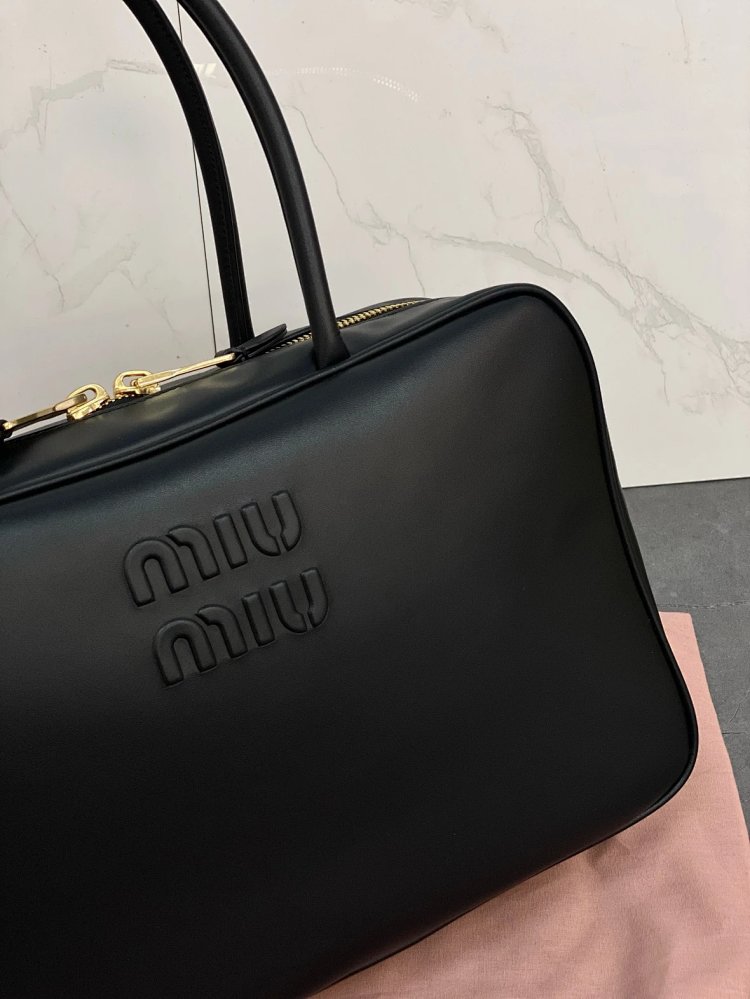 miumiu Original Leather Handheld Official Document Bag for Women 2025 New Large Capacity Retro U | Outfitreps Spreadsheet