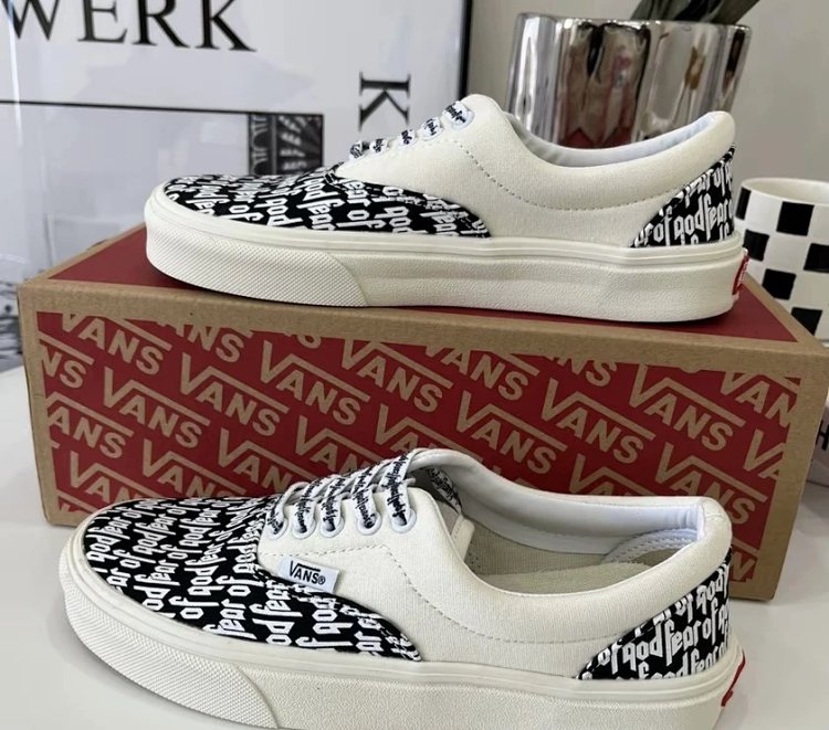 Wansi board shoes, one foot low cut shoesFear of God x Vans Era 95 dx white black fog | Outfitreps Spreadsheet