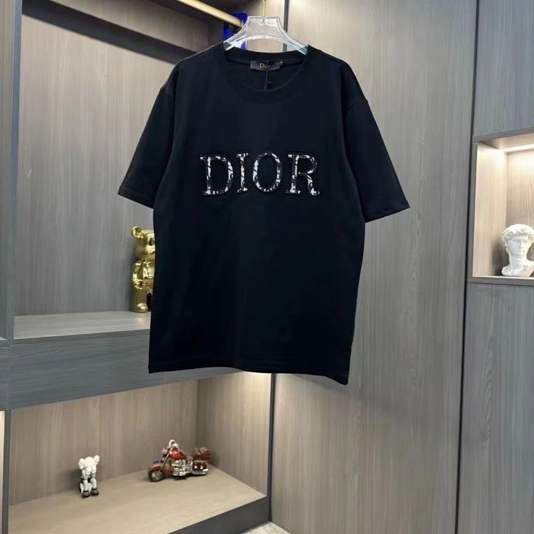 Dior light luxury short sleeved t-shirt | Outfitreps Spreadsheet
