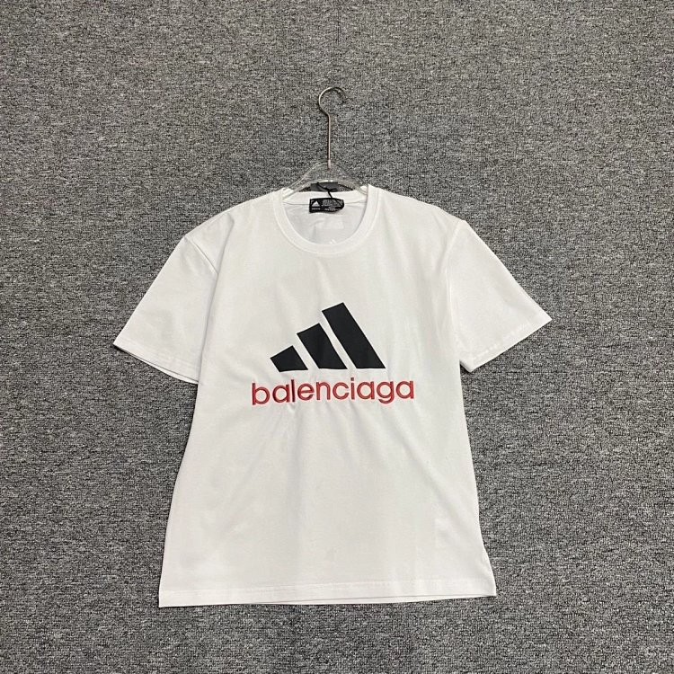 Balenciaga Adidas Joint Short Sleeve Fashion Show with Large Logo | Outfitreps Spreadsheet
