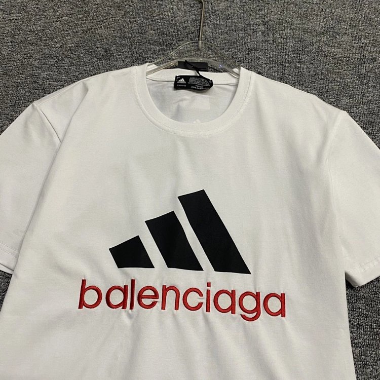 Balenciaga Adidas Joint Short Sleeve Fashion Show with Large Logo | Outfitreps Spreadsheet