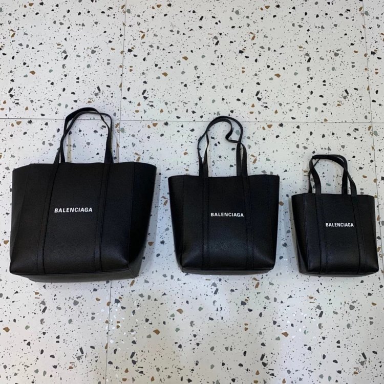Balenciaga Tote Bag Handbill Shoulder Bag Bucket Bag | Outfitreps Spreadsheet