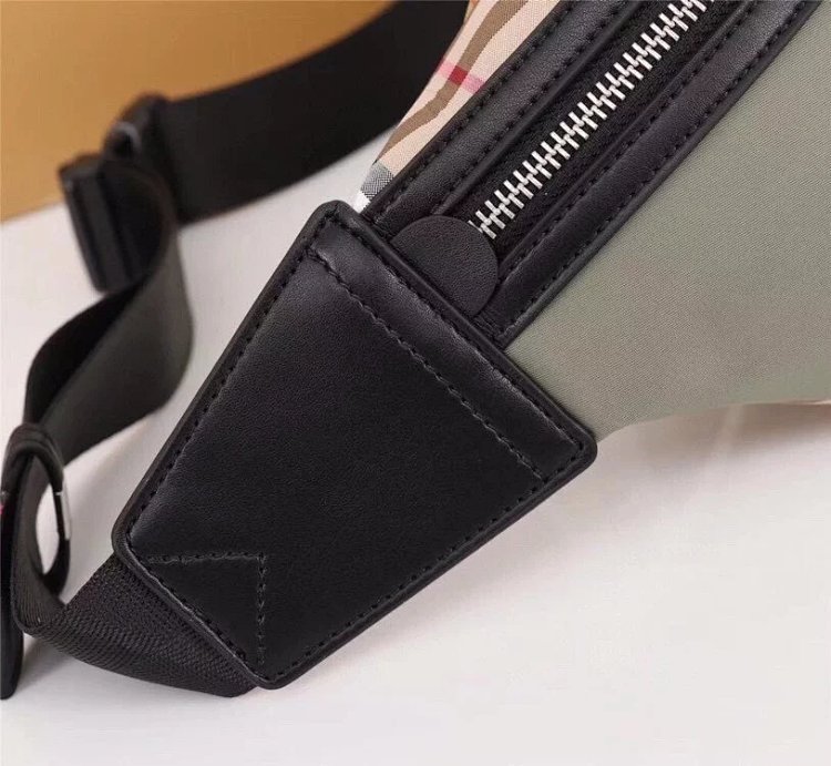 Burberry contrasting waist bag crossbody bag chest bag unisex | Outfitreps Spreadsheet
