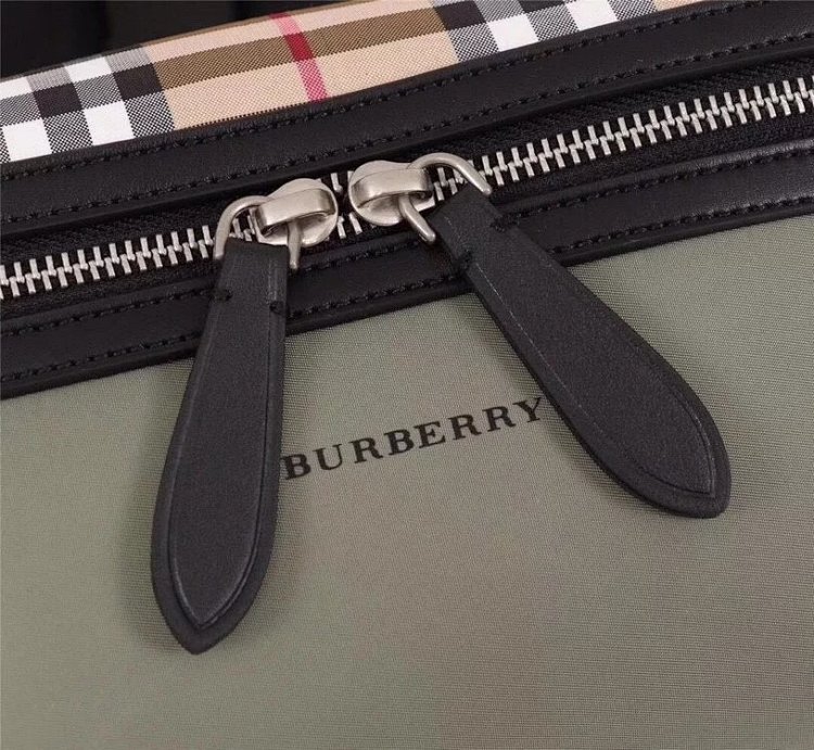 Burberry contrasting waist bag crossbody bag chest bag unisex | Outfitreps Spreadsheet