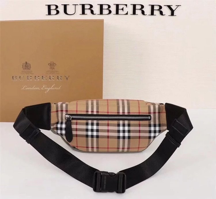 Burberry contrasting waist bag crossbody bag chest bag unisex | Outfitreps Spreadsheet