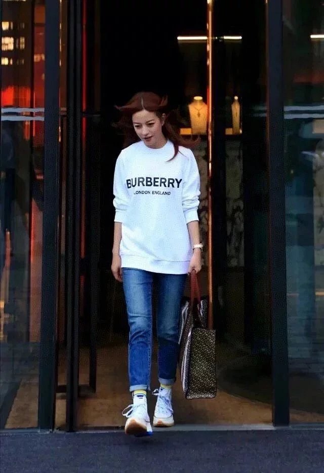 Burberry Original Tote Bag Shopping Bag Original Single Handbag Handbag Single Shoulder Crossbod | Outfitreps Spreadsheet
