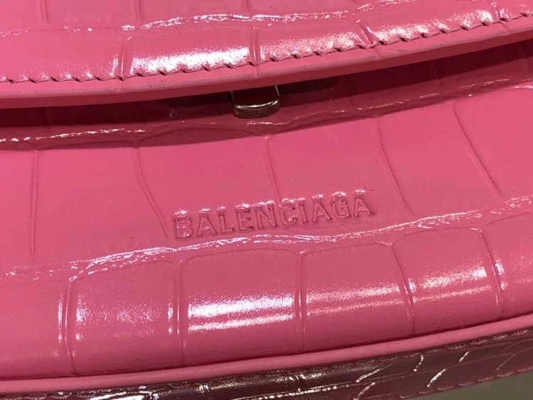 Balenciaga Crocodile Pattern Head Layer Calfskin Single Shoulder Handheld Underarm Bag Women's B | Outfitreps Spreadsheet