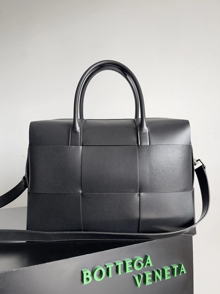 Bottega Veneta Large Grid Knitted Men's briefcase