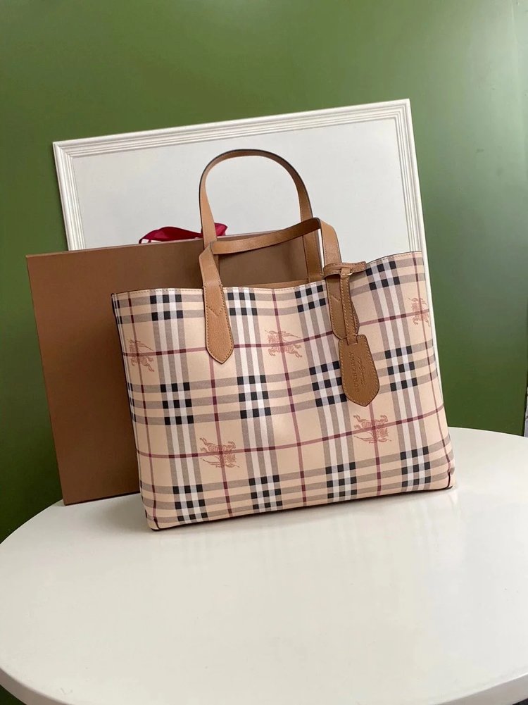 Burberry Classic Double sided Shopping Bag Lightweight Large Capacity Handbag Tote Bag Women's Bag Canvas Bag Shoulder Bag