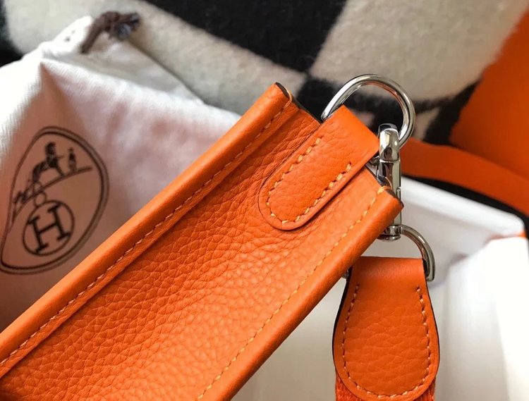 Hermes mini calf leather hollow shoulder crossbody buckle women's bag | Outfitreps Spreadsheet