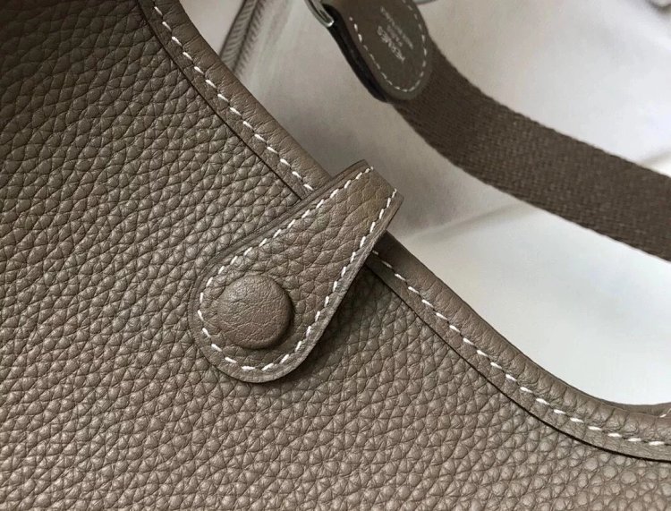 Hermes mini calf leather hollow shoulder crossbody buckle women's bag | Outfitreps Spreadsheet