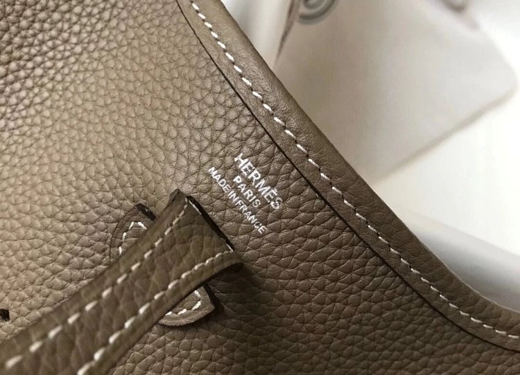 Hermes mini calf leather hollow shoulder crossbody buckle women's bag | Outfitreps Spreadsheet