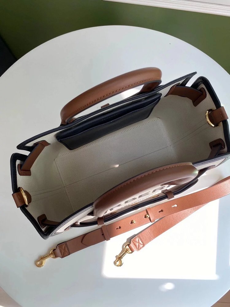 Burberry Belt ladies' large capacity tote bag shoulder bag | Outfitreps Spreadsheet