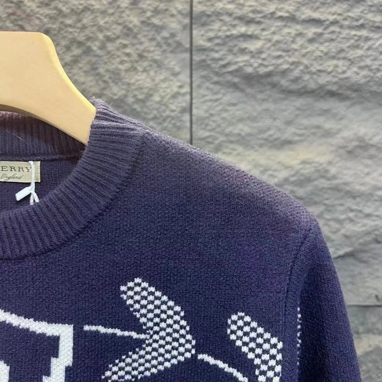 Burberry warhorse logo sweater | Outfitreps Spreadsheet