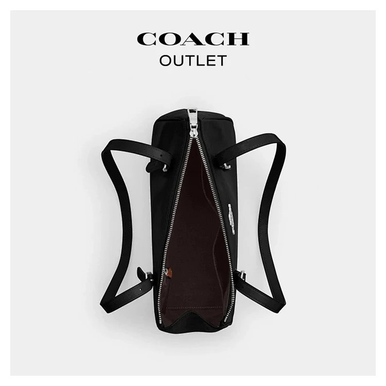 coach Classic baguette bag with shiny leather design for underarm bag | Outfitreps Spreadsheet