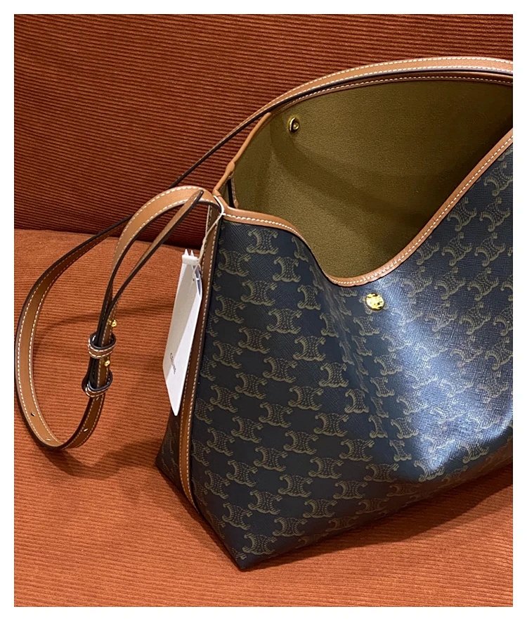 Celine Large Capacity Old Flower Mother Pack | Outfitreps Spreadsheet