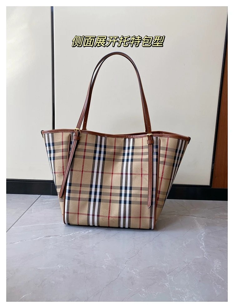 Burberry plaid pattern tote bag | Outfitreps Spreadsheet