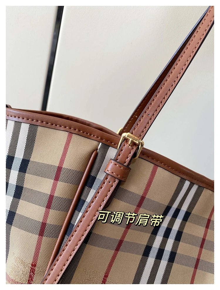 Burberry plaid pattern tote bag | Outfitreps Spreadsheet