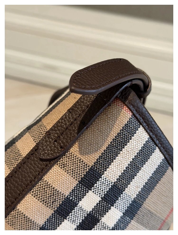 Burberry Classic British plaid crossbody bag | Outfitreps Spreadsheet