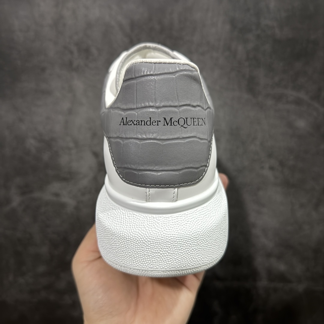 Alexander McQueen Sneaker SH528151 | Outfitreps Spreadsheet