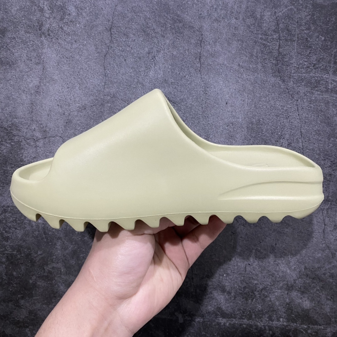 Adidas slippers T538022 | Outfitreps Spreadsheet