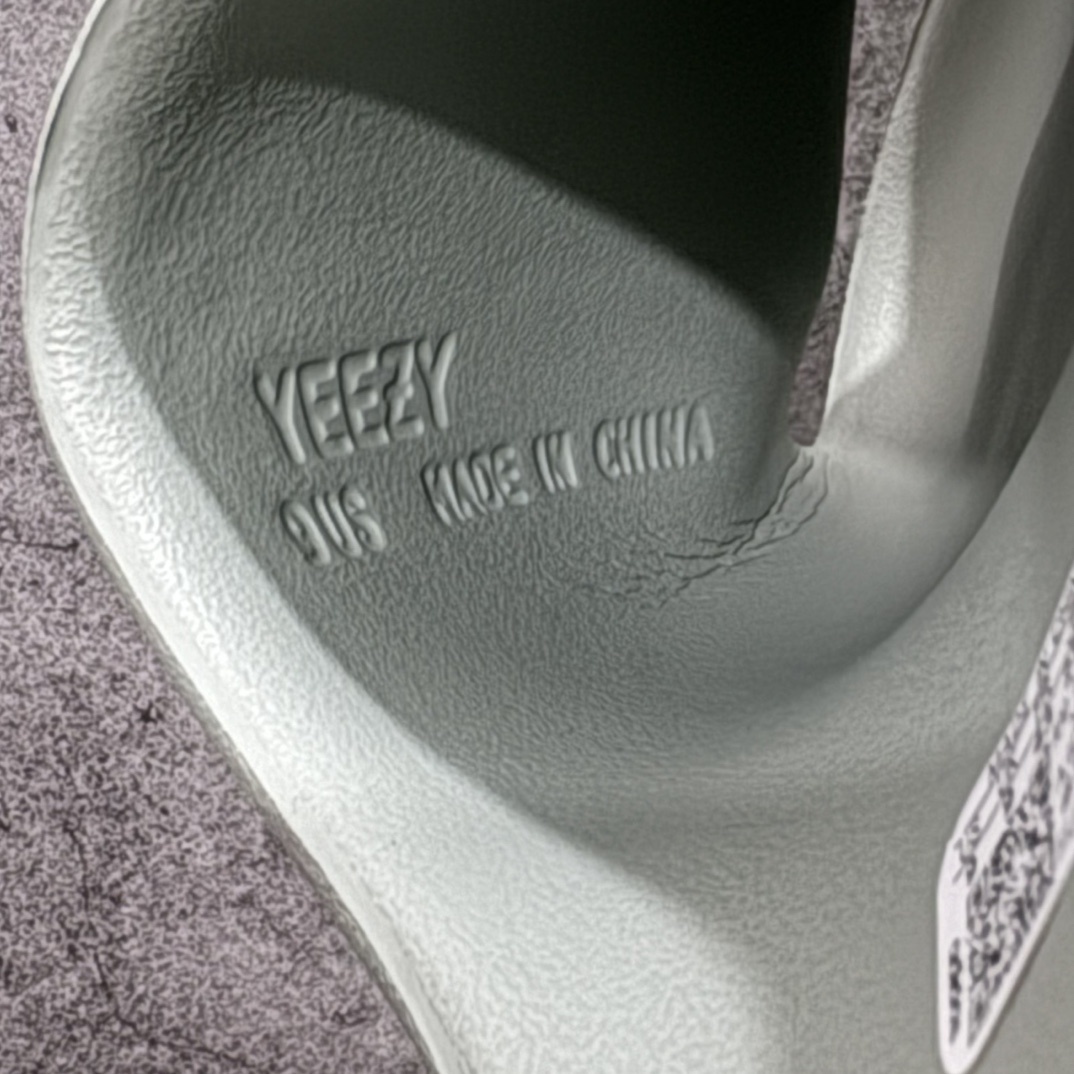 Adidas slippers T538023 | Outfitreps Spreadsheet