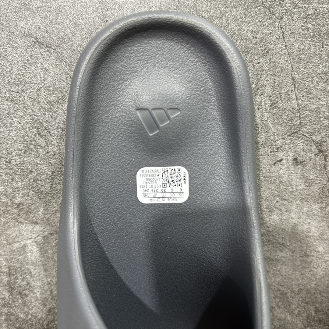 Adidas slippers T538024 | Outfitreps Spreadsheet