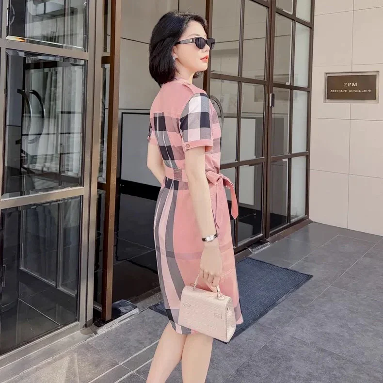 Burberry British style casual mid length shirt skirt with floral patterns | Outfitreps Spreadsheet