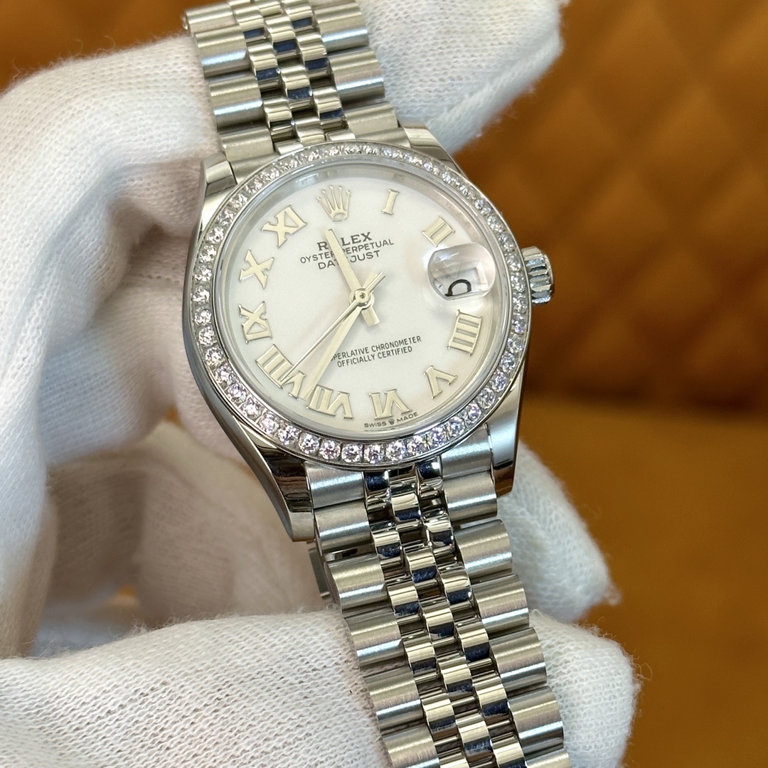 Old watch m126284rbr-0014