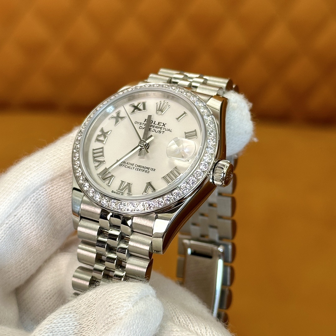 Old watch m126284rbr-0014