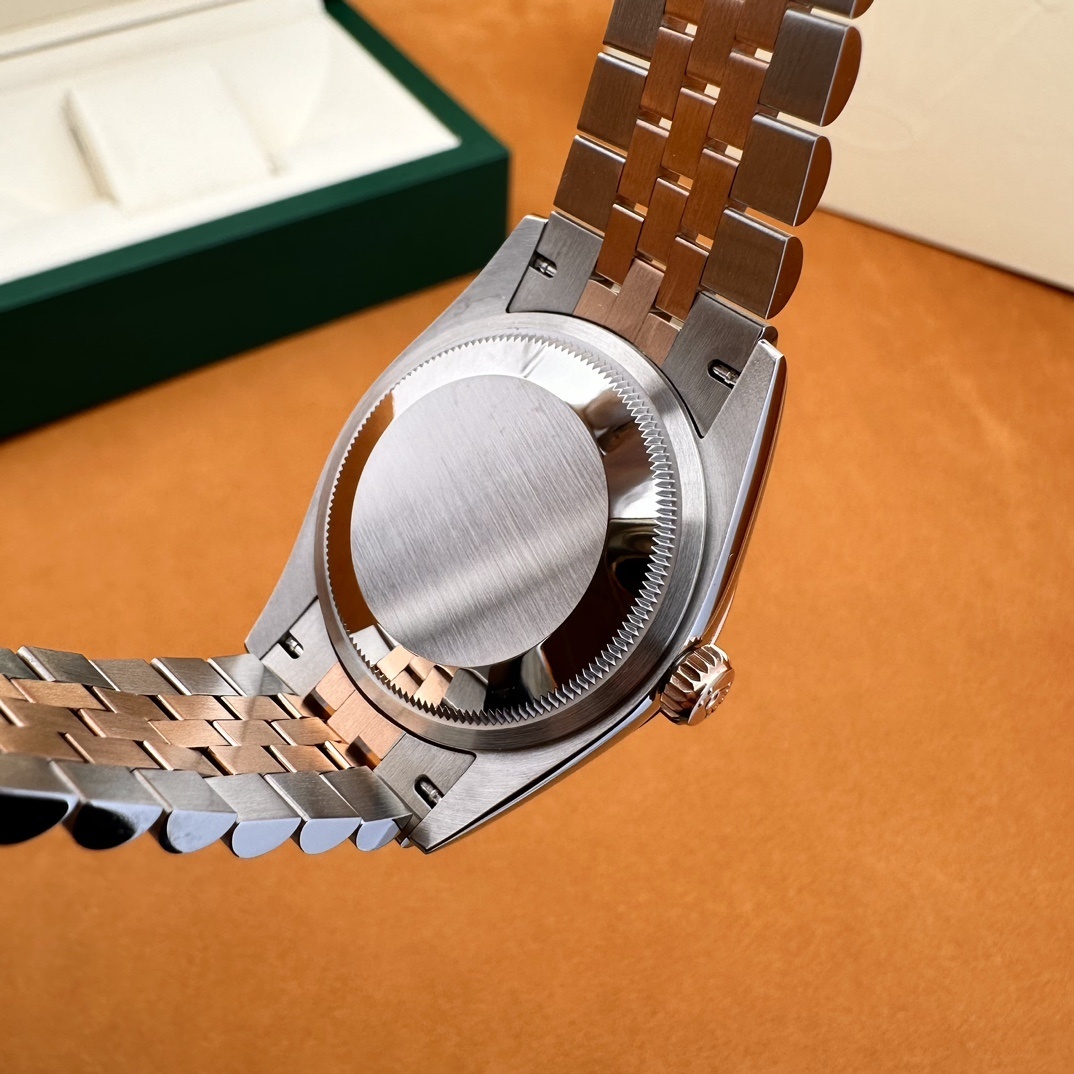 Old watch m126231-0021