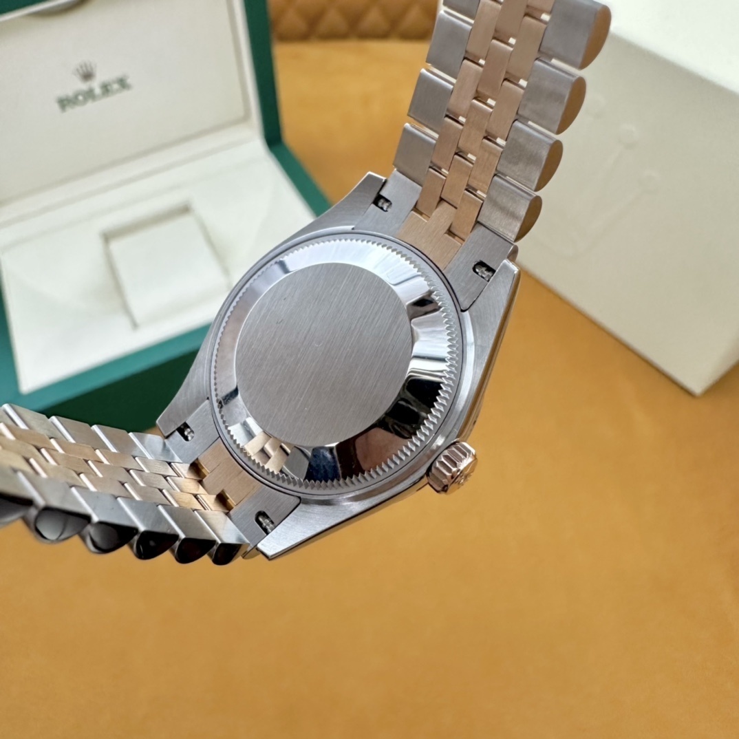 Old watch M278271-0032