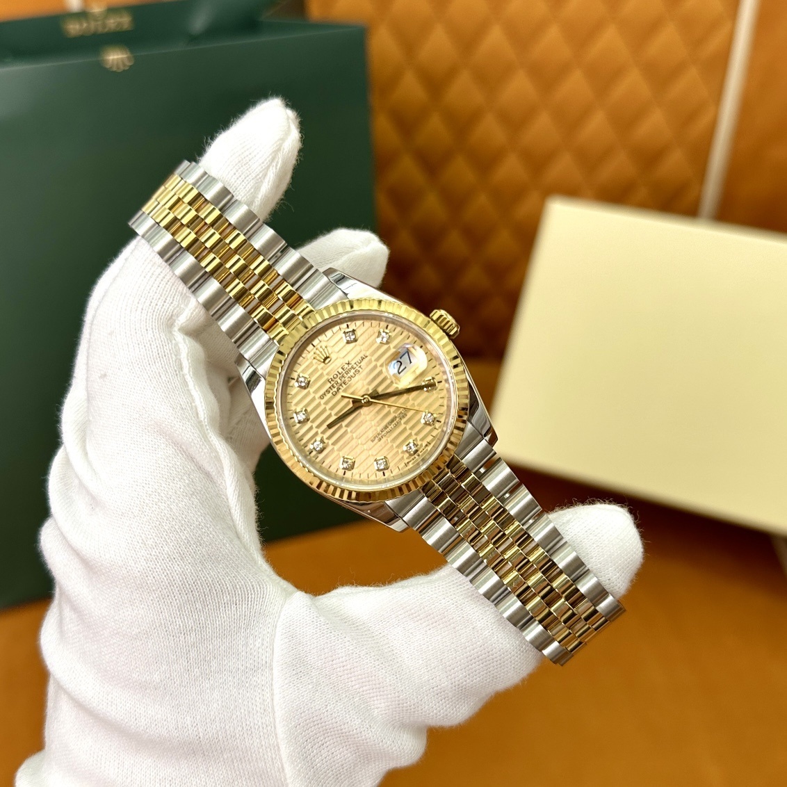 Old watch m126233-0045