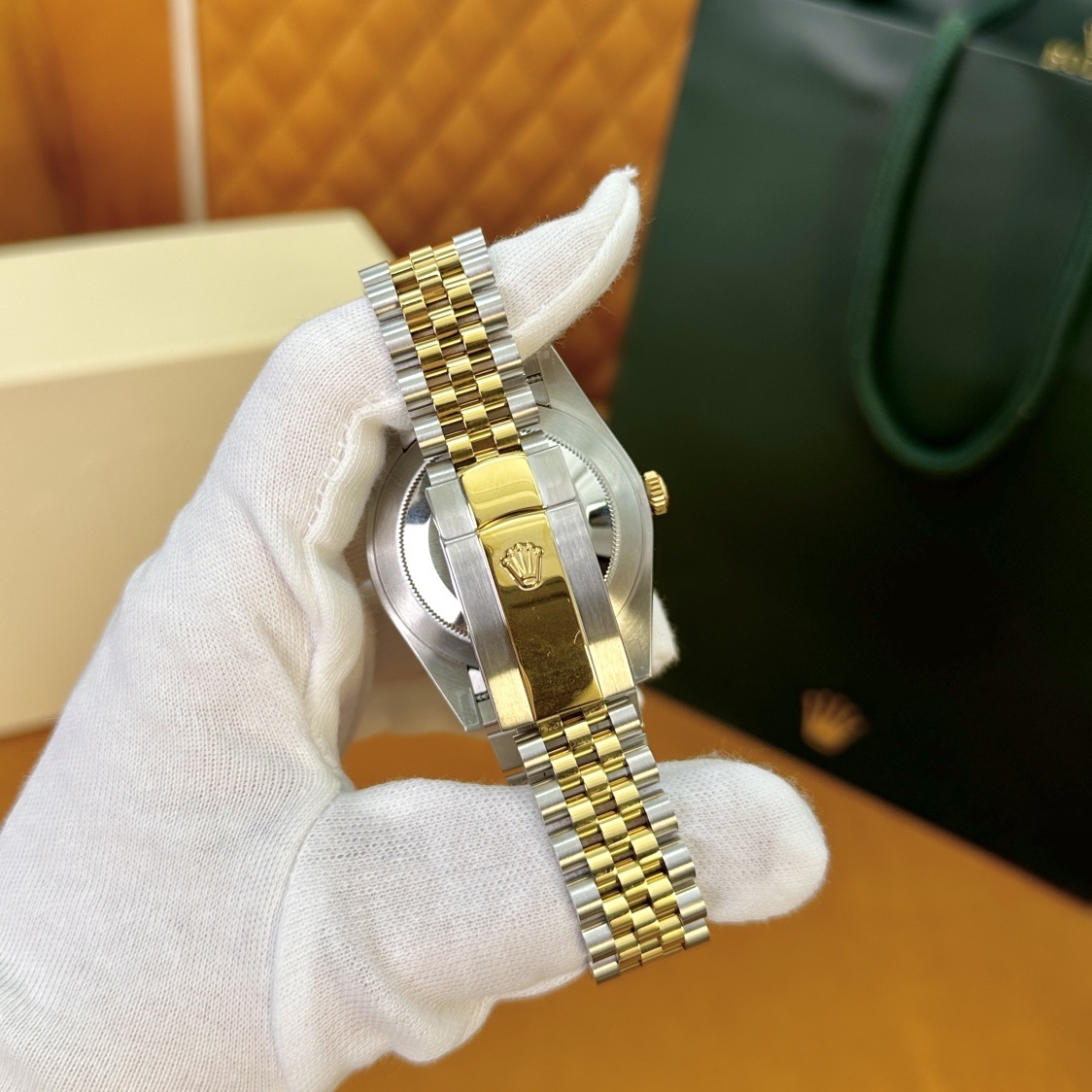 Old watch M126333-0006