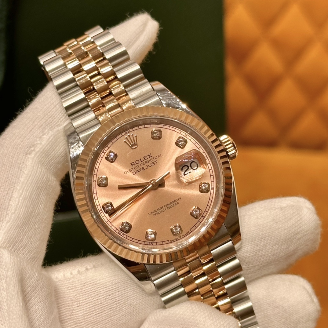 Old watch m126221-001