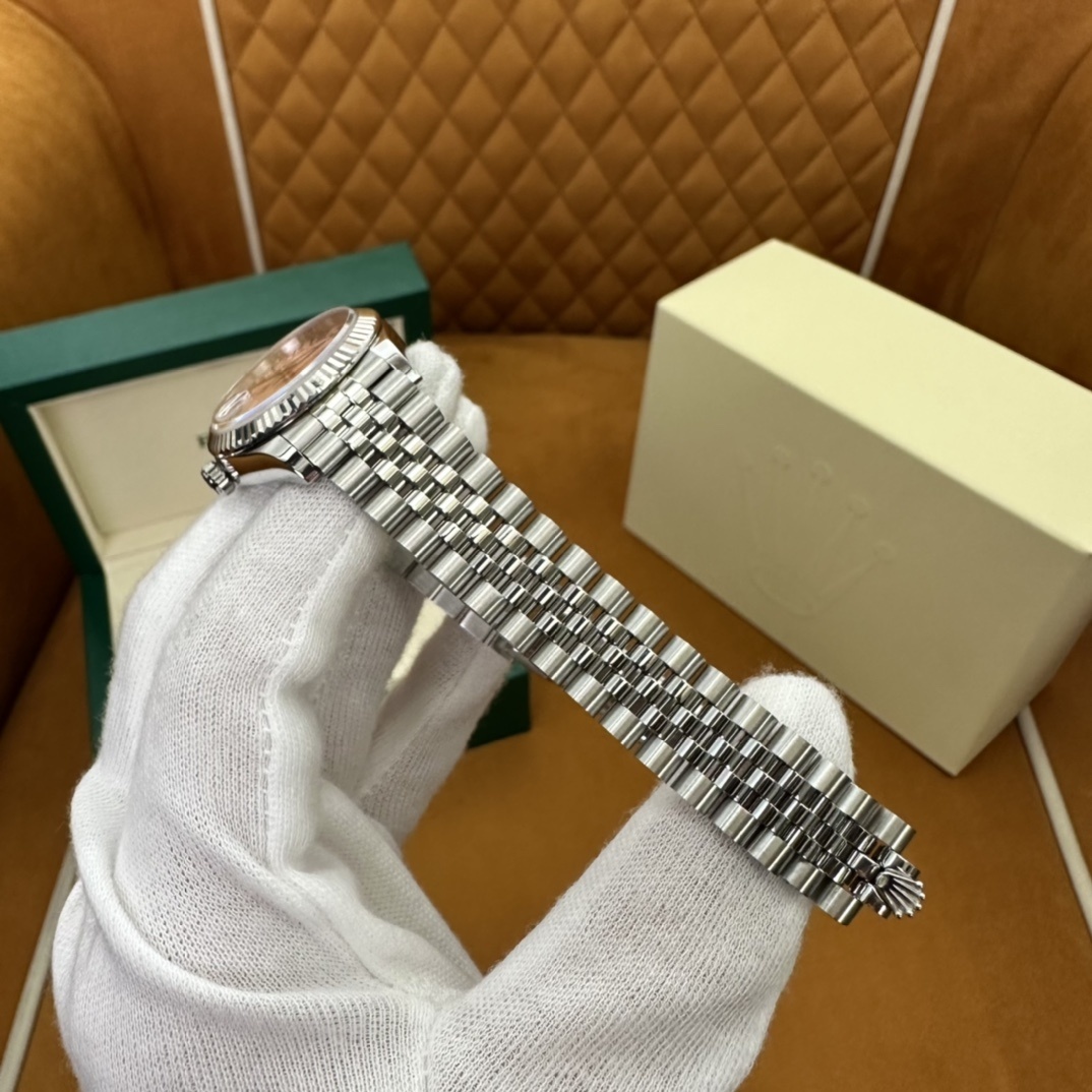 Old watch M278274-0024