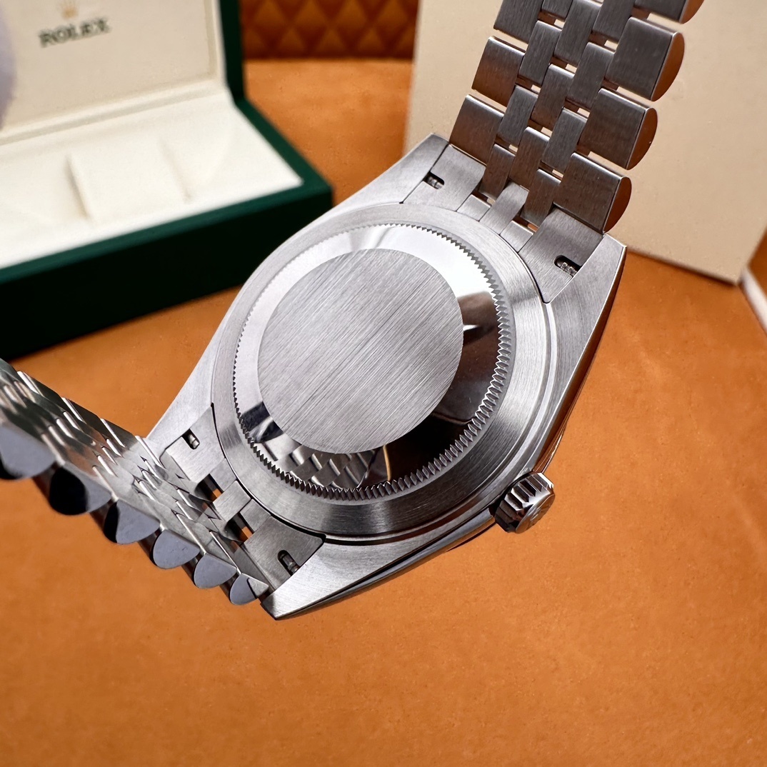 Old watch m126334-0030