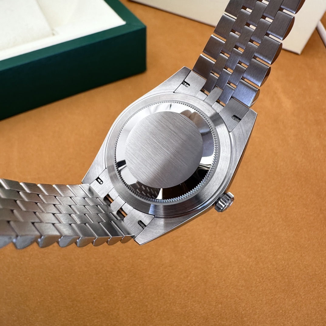 Old watch m126234-0049