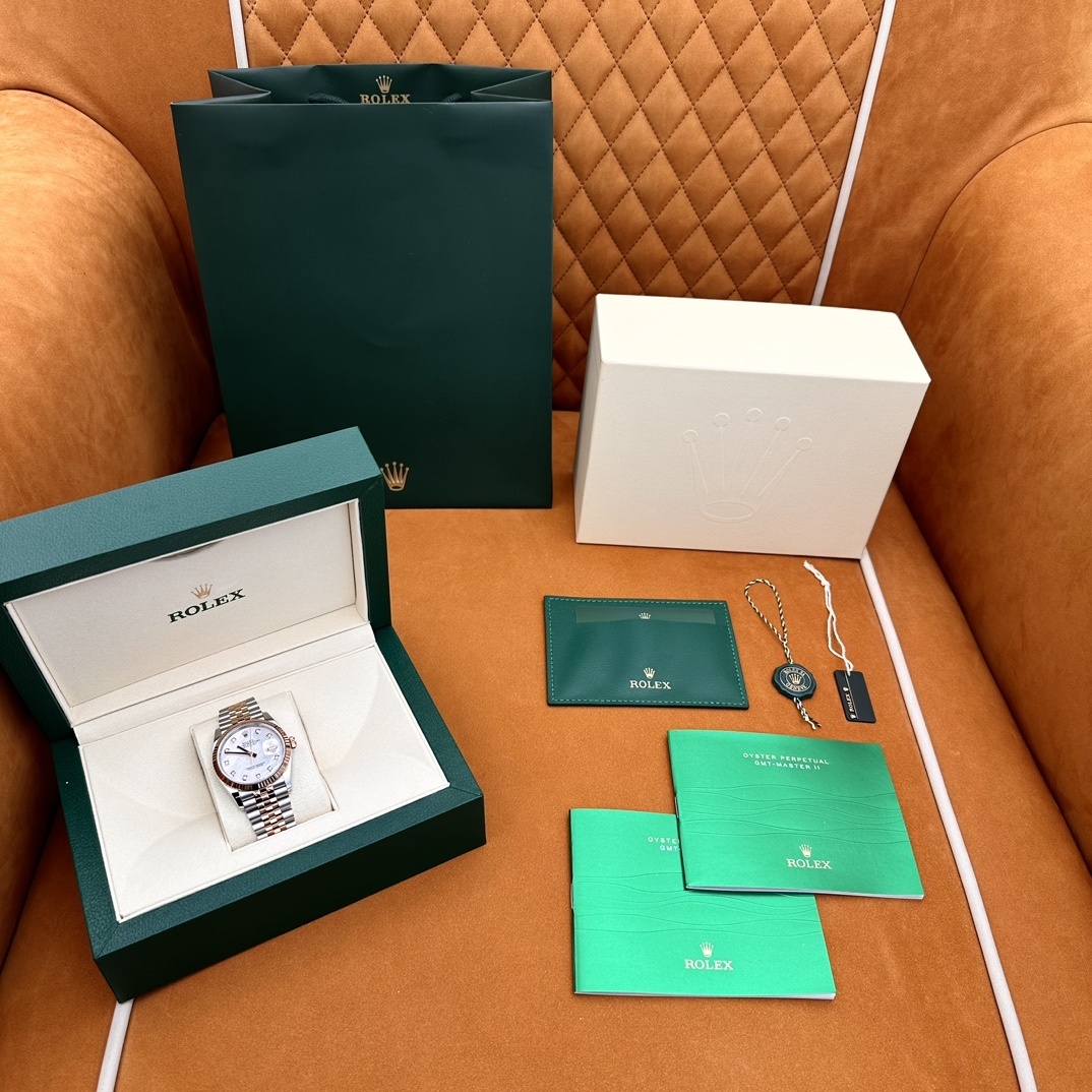 Old watch m126231-0021