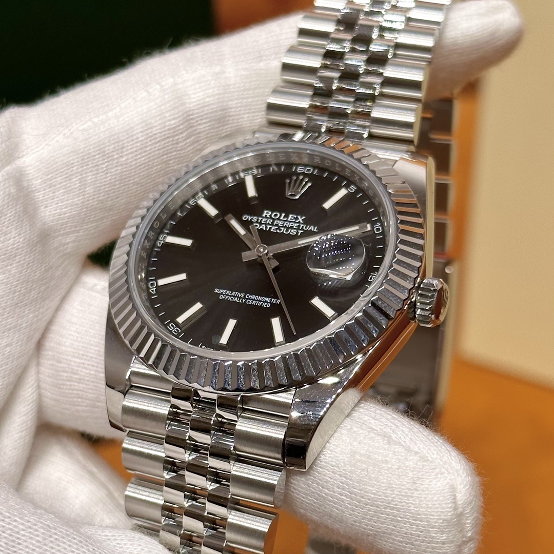 Old watch m126334-0018