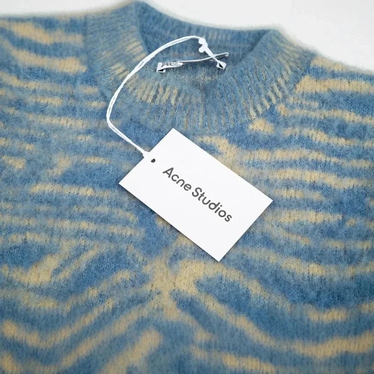 Foreign trade cross-border AC water ripple seahorse hair soft feel lazy loose loose thickened round neck knitted sweater for men and women