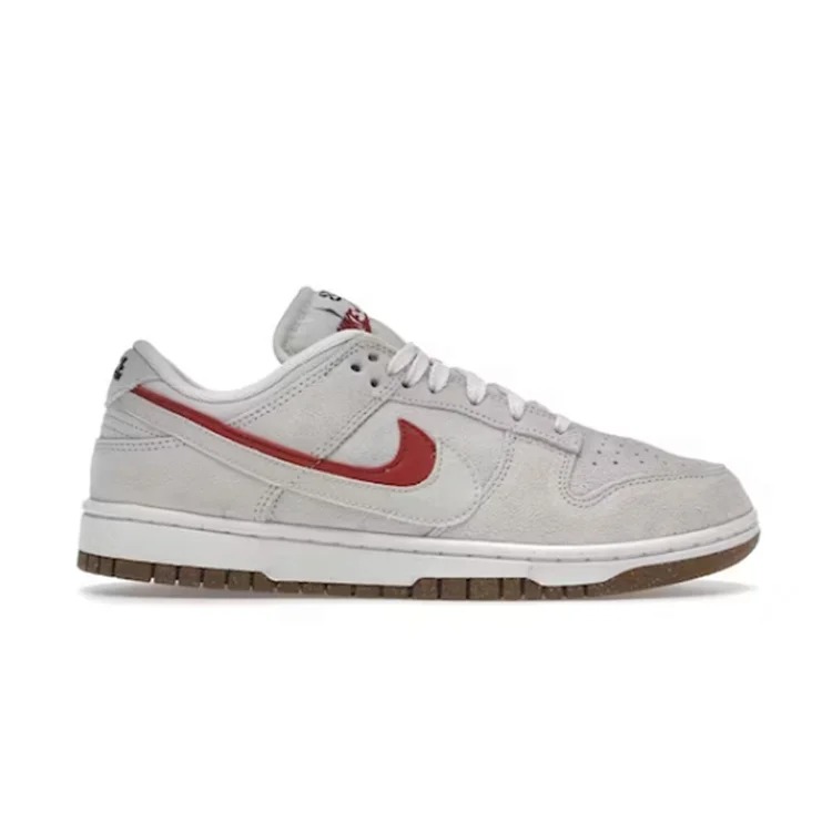 S D**k Low SE 85 Double Swoosh Sail Orange Casual sneakers