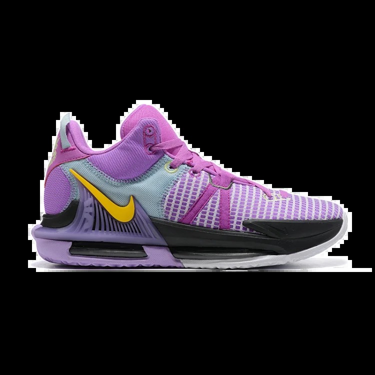 Le Bron Witness 7Casual sneakers