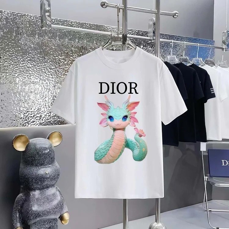 Fashionable short sleeves