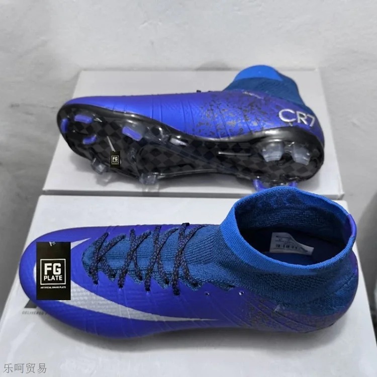 Football shoes FG spike high top CR7